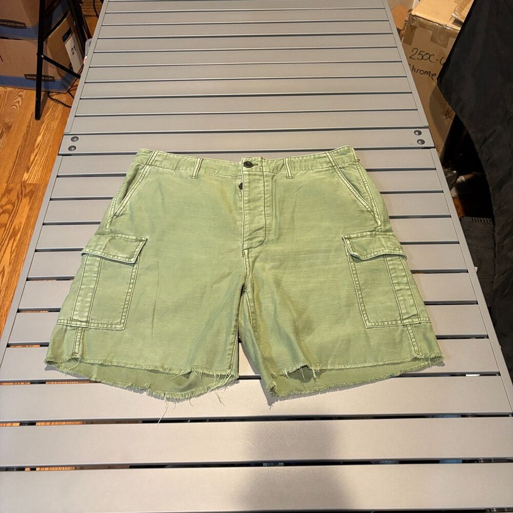Madewell Cut Off Cargo Shorts Womens 29 Green Denim Raw Hem Regular Button Fly - Picture 2 of 11